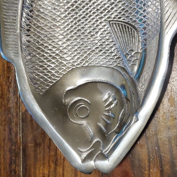 Aluminum Fish Tray - Picture 2 of 5